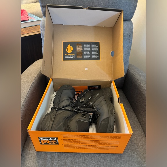 Timberland PRO SWITCHBACK Composite Toe Waterproof New In Box - Picture 2 of 3